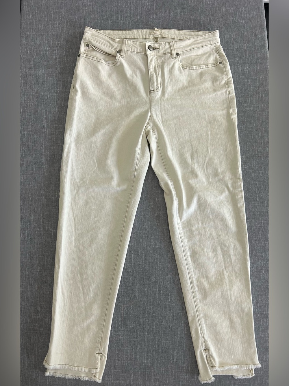 Eileen Fisher Ivory Straight-Leg Jeans contrast, stitching, organic cotton